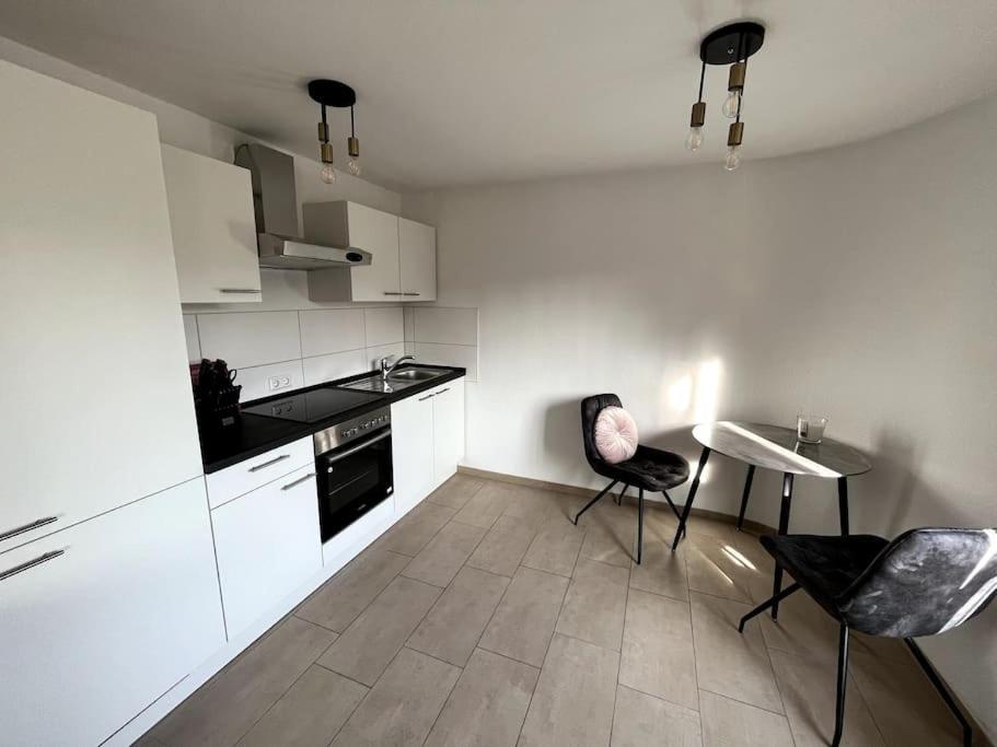 City Appartement Direkt Am Schloss! Karlsruhe Luaran gambar